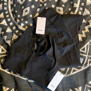 GymShark Studio Set in Black